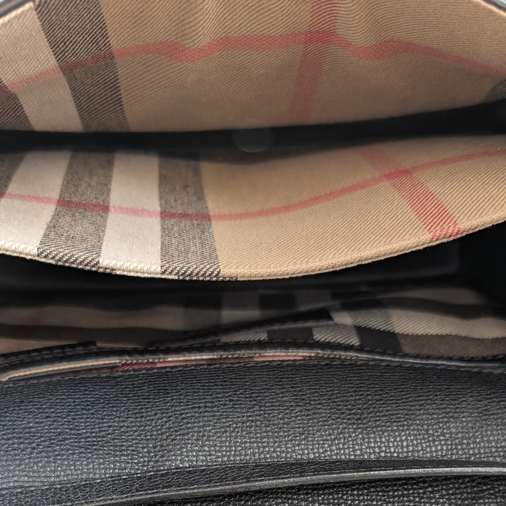 Authentic Burberry Brogue Tassel Macken Crossbody - Picture 5 of 7